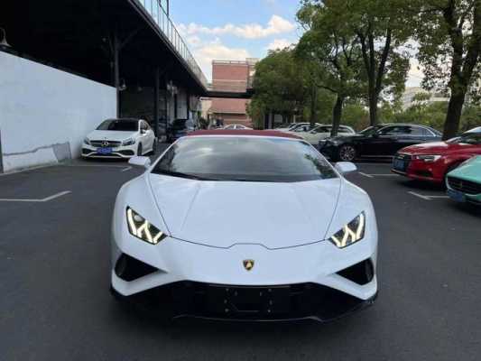 兰博基尼敞篷跑车报价(兰博基尼敞篷suv)-图2 兰博基尼敞篷跑车报价(兰博基尼敞篷suv)-图2