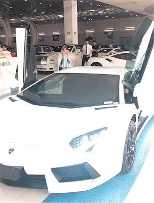 兰博基尼提车(兰博基尼提车要等多久)-图3 兰博基尼提车(兰博基尼提车要等多久)-图3