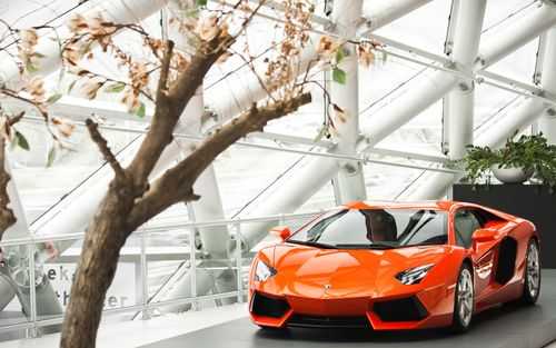 兰博基尼aventador跑雪地(兰博基尼aventador几秒破百)-图2 兰博基尼aventador跑雪地(兰博基尼aventador几秒破百)-图2