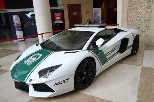中国的兰博基尼警车(中国兰博基尼警车驾驶舱)-图3 中国的兰博基尼警车(中国兰博基尼警车驾驶舱)-图3