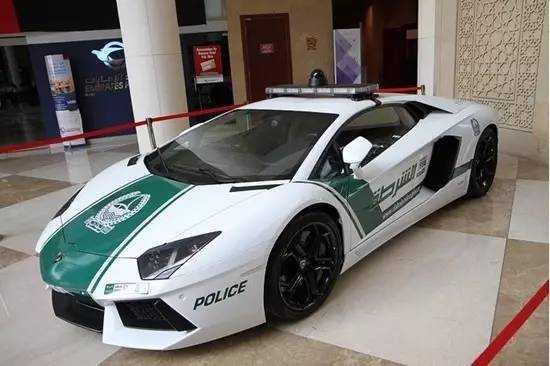 兰博基尼警察车图片（兰博基尼aventador警车）