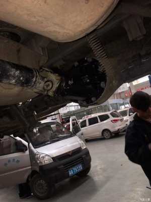 五菱宏光s跑快了后桥嗡嗡响怎么解决?五菱宏光后桥嗡嗡响-图1 五菱宏光s跑快了后桥嗡嗡响怎么解决?五菱宏光后桥嗡嗡响-图1
