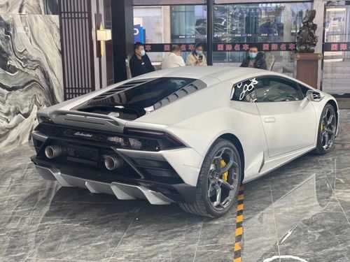 兰博基尼小牛提车(兰博基尼小牛提车全过程)-图2 兰博基尼小牛提车(兰博基尼小牛提车全过程)-图2