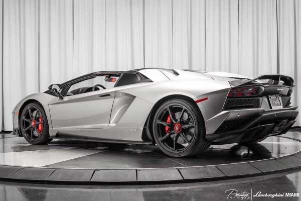 兰博基尼哑光灰(兰博基尼aventador灰色)-图2 兰博基尼哑光灰(兰博基尼aventador灰色)-图2
