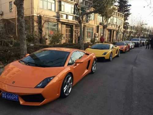结婚车队兰博基尼视频(兰博基尼婚庆车队)-图2 结婚车队兰博基尼视频(兰博基尼婚庆车队)-图2