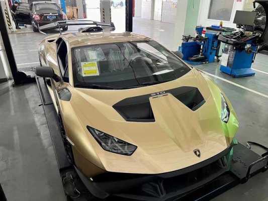 兰博基尼黄金赛车(兰博基尼黄金色跑车)-图2 兰博基尼黄金赛车(兰博基尼黄金色跑车)-图2