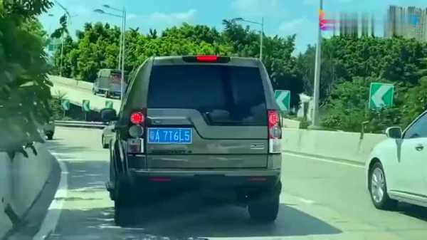 墨脱公路什么车可以进去?五菱宏光仿路虎图片-图2 墨脱公路什么车可以进去?五菱宏光仿路虎图片-图2