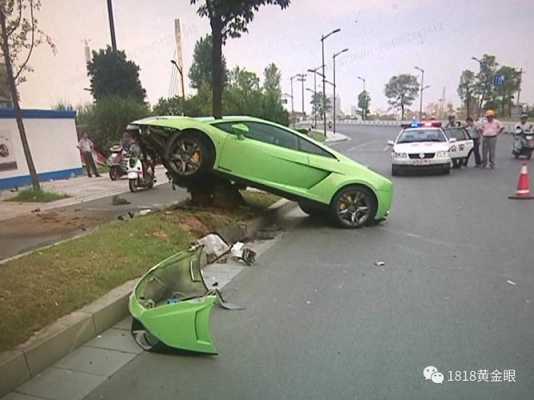 兰博基尼搭讪被踹(兰博基尼搭讪成功率高吗)-图2 兰博基尼搭讪被踹(兰博基尼搭讪成功率高吗)-图2
