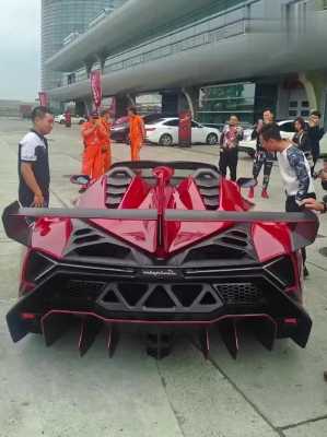 兰博基尼毒药倒车视频(兰博基尼毒药为什么不能倒车)-图3 兰博基尼毒药倒车视频(兰博基尼毒药为什么不能倒车)-图3