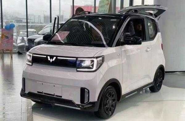 五菱宏光mini300续航好还是买200续航的好?五菱宏光买了后悔-图2 五菱宏光mini300续航好还是买200续航的好?五菱宏光买了后悔-图2