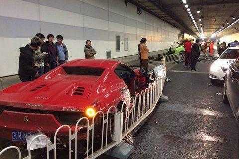 鸟巢兰博基尼撞车(兰博基尼砸车事件)-图3 鸟巢兰博基尼撞车(兰博基尼砸车事件)-图3