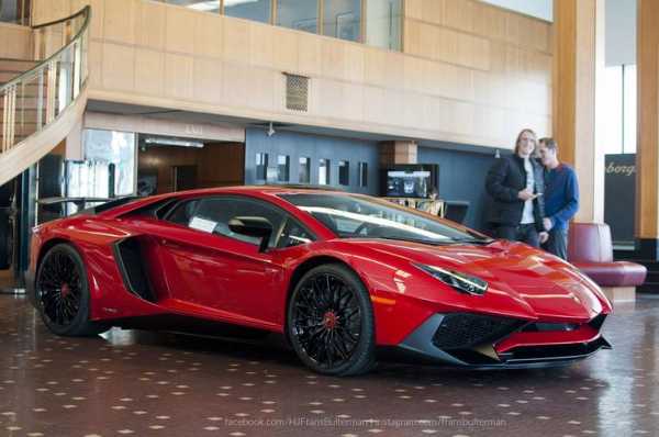 兰博基尼aventador继任（兰博基尼aventador简介）