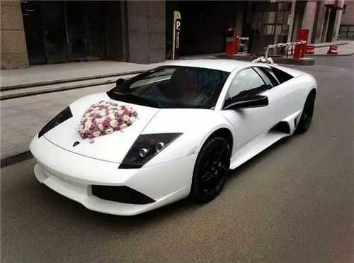 兰博基尼求婚(兰博基尼求婚多少钱)-图1 兰博基尼求婚(兰博基尼求婚多少钱)-图1