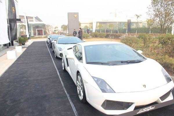 武汉有卖兰博基尼(湖北兰博基尼酒店)-图1 武汉有卖兰博基尼(湖北兰博基尼酒店)-图1