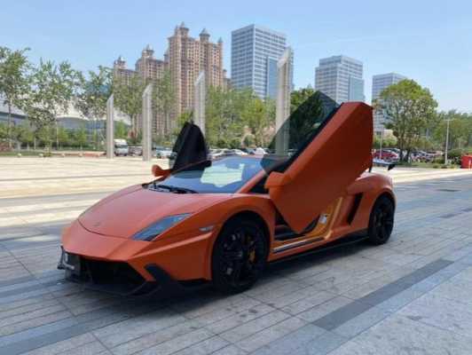 兰博基尼小牛泡妞(兰博基尼小牛牛多少钱)-图2 兰博基尼小牛泡妞(兰博基尼小牛牛多少钱)-图2