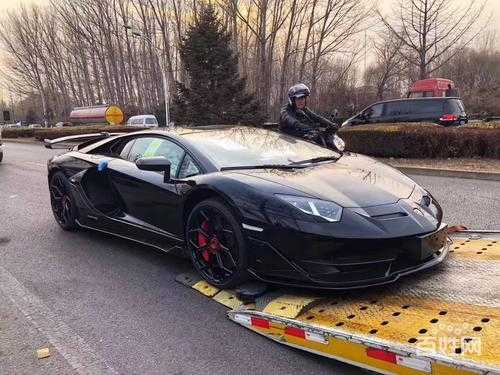 兰博基尼滴滴快车(兰博基尼uber)-图2 兰博基尼滴滴快车(兰博基尼uber)-图2