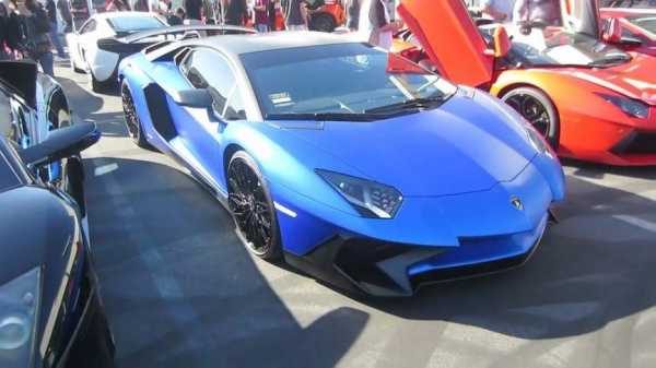 2018款兰博基尼蓝色(兰博基尼aventador s roadster蓝色)-图1 2018款兰博基尼蓝色(兰博基尼aventador s roadster蓝色)-图1