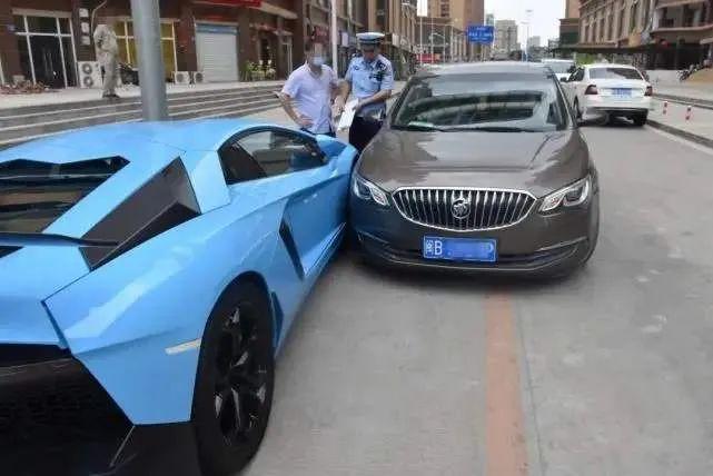 别克撞兰博基尼后续(别克撞本田)-图1 别克撞兰博基尼后续(别克撞本田)-图1
