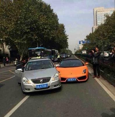 别克撞兰博基尼后续(别克撞本田)-图3 别克撞兰博基尼后续(别克撞本田)-图3