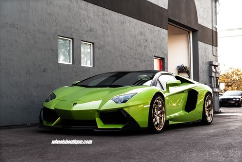 兰博基尼aventadorc(兰博基尼aventador长宽高)-图2 兰博基尼aventadorc(兰博基尼aventador长宽高)-图2