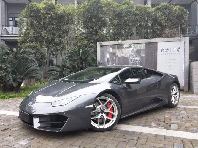 兰博基尼黑色和灰色(兰博基尼灰色跑车图片)-图2 兰博基尼黑色和灰色(兰博基尼灰色跑车图片)-图2