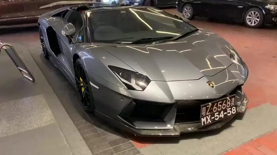 敞篷兰博基尼被伤(我想看兰博基尼敞篷)-图3 敞篷兰博基尼被伤(我想看兰博基尼敞篷)-图3
