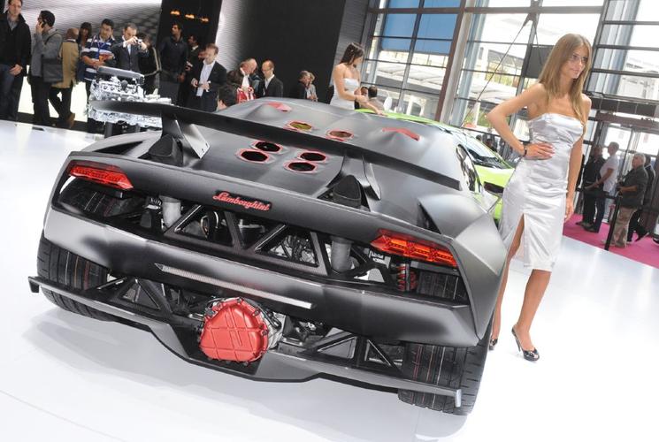 兰博基尼-sestoelemento(兰博基尼suv)-图3 兰博基尼-sestoelemento(兰博基尼suv)-图3