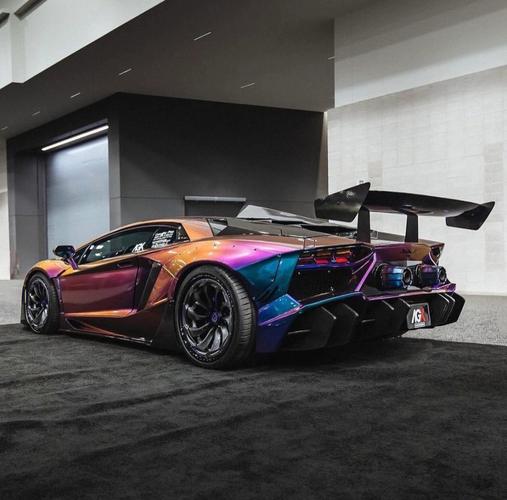 兰博基尼大牛aventador改装(兰博基尼大牛改装车)-图2 兰博基尼大牛aventador改装(兰博基尼大牛改装车)-图2