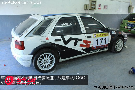 富康改兰博基尼(富康改装赛车)-图3 富康改兰博基尼(富康改装赛车)-图3
