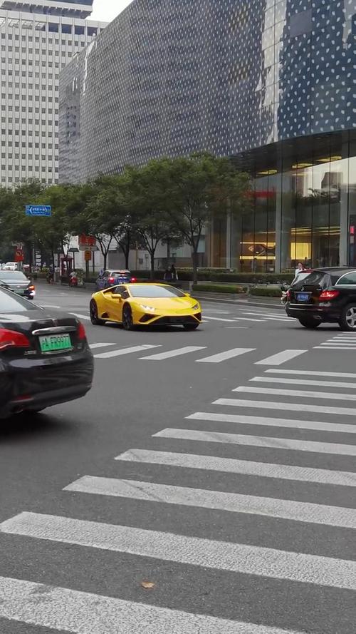 兰博基尼路况要求(兰博基尼上路)-图2 兰博基尼路况要求(兰博基尼上路)-图2