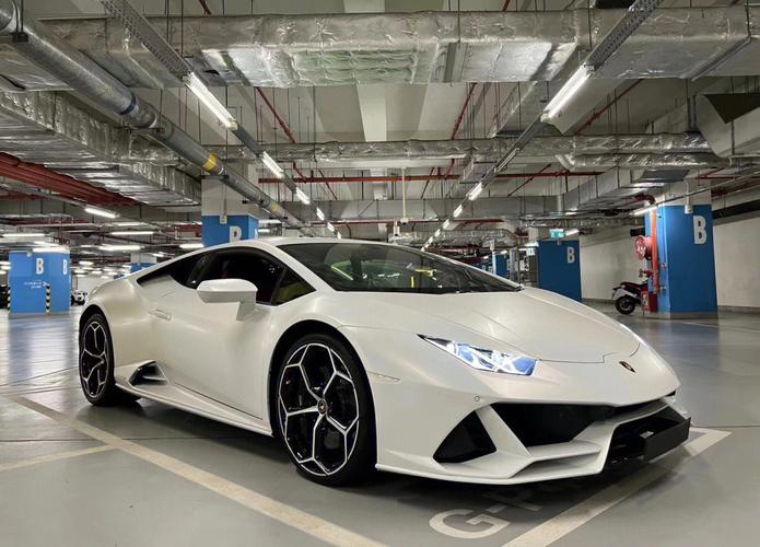 兰博基尼2016新车(兰博基尼 2021款)-图2 兰博基尼2016新车(兰博基尼 2021款)-图2
