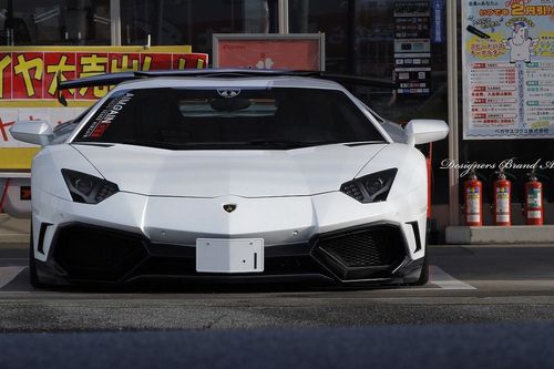 兰博基尼aventadorS大尾翼（兰博基尼有尾翼是哪款）
