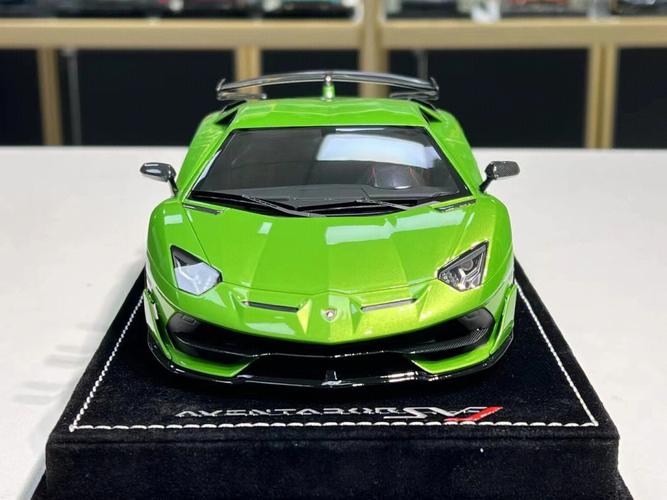 兰博基尼大牛aventador绿色（兰博基尼大牛aventador svj）