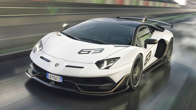 007开过兰博基尼aventador的简单介绍