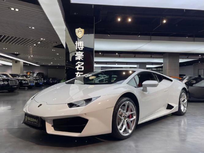 2014兰博基尼小牛(2014年兰博基尼小牛)-图2 2014兰博基尼小牛(2014年兰博基尼小牛)-图2