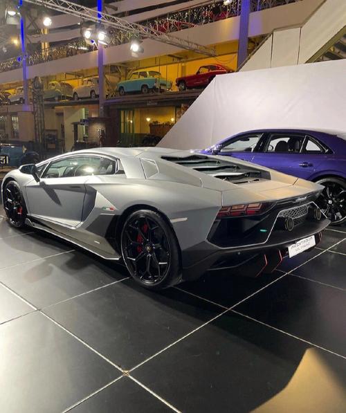 兰博基尼图片越野(兰博基尼图片aventador)-图3 兰博基尼图片越野(兰博基尼图片aventador)-图3