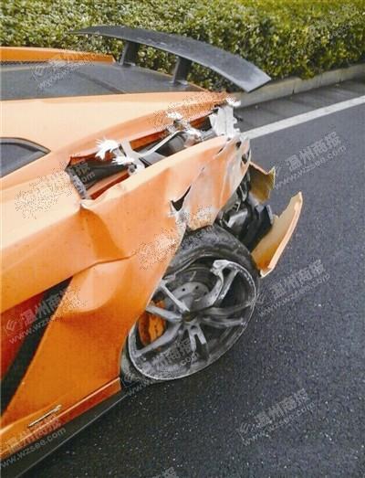 兰博基尼撞路杆(兰博基尼撞护栏)-图3 兰博基尼撞路杆(兰博基尼撞护栏)-图3