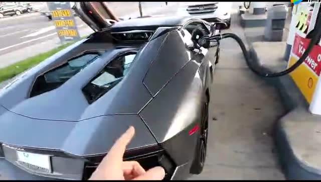 兰博基尼一箱油跑多远(兰博基尼多少个油)-图3 兰博基尼一箱油跑多远(兰博基尼多少个油)-图3