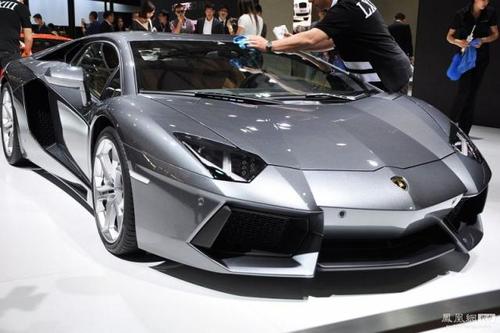 兰博基尼aventador车祸(兰博基尼撞车案)-图2 兰博基尼aventador车祸(兰博基尼撞车案)-图2