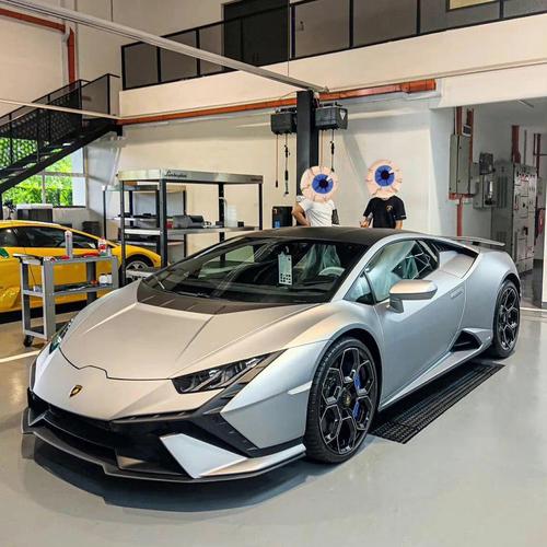 新兰博基尼小牛价格（兰博基尼2022款新小牛）