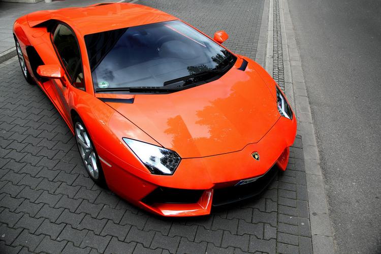 兰博基尼aventador橙色(兰博基尼suv橙色)-图3 兰博基尼aventador橙色(兰博基尼suv橙色)-图3