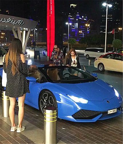 兰博基尼女孩上车(兰博基尼女儿)-图2 兰博基尼女孩上车(兰博基尼女儿)-图2