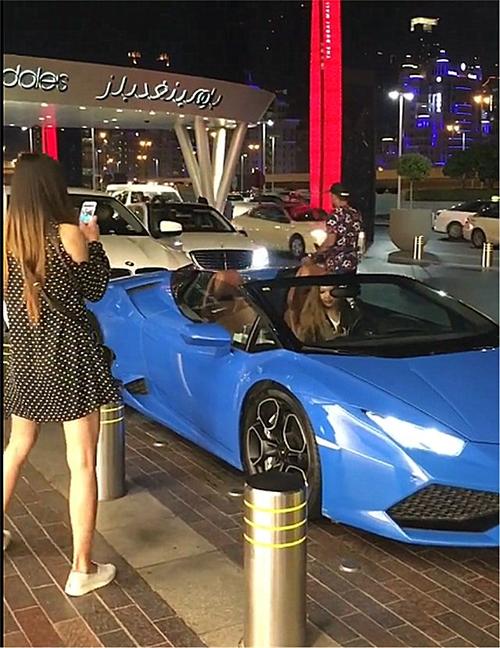 兰博基尼女孩上车(兰博基尼女儿)-图3 兰博基尼女孩上车(兰博基尼女儿)-图3