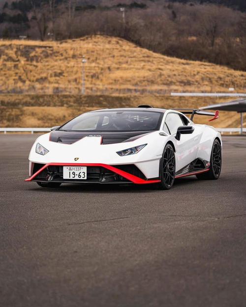 兰博基尼huracan现车（兰博基尼huracansto）