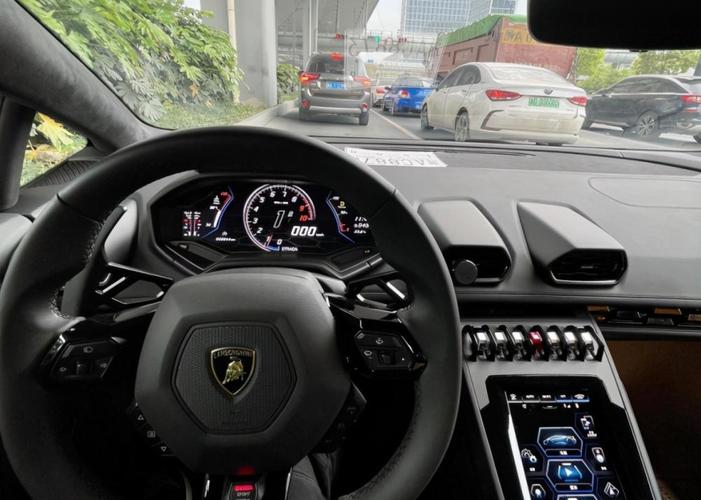 兰博基尼道路不平(兰博基尼视线不好)-图3 兰博基尼道路不平(兰博基尼视线不好)-图3