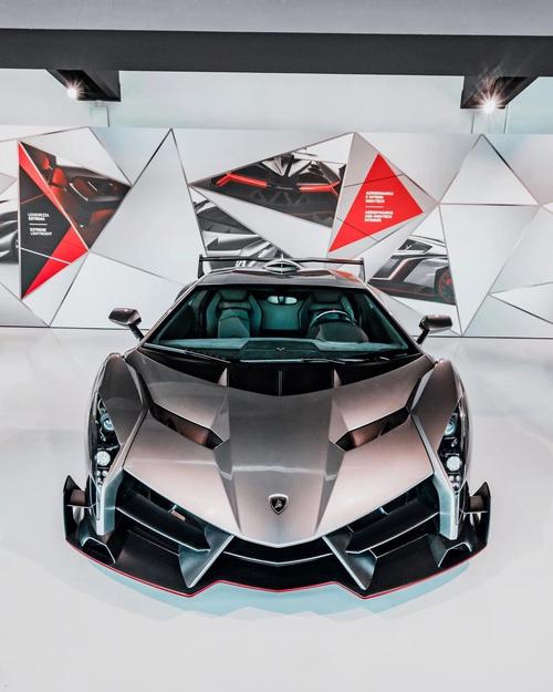 兰博基尼毒药roadster（兰博基尼毒药多少钱）