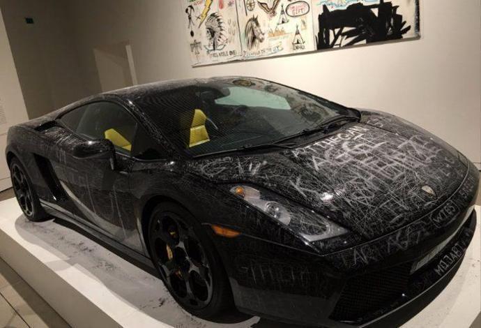 兰博基尼刮画(兰博基尼被划)-图2 兰博基尼刮画(兰博基尼被划)-图2