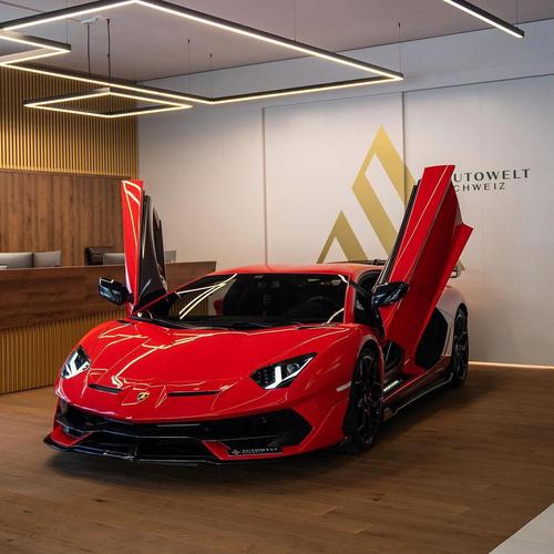 50岁红色兰博基尼(兰博基尼红色suv)-图3 50岁红色兰博基尼(兰博基尼红色suv)-图3