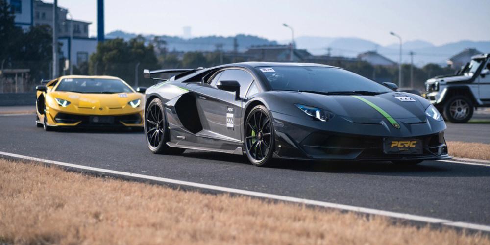 赛道上兰博基尼图片（兰博基尼aventador赛道版）