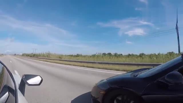 兰博基尼烧迈凯轮车主（兰博基尼huracanvs迈凯伦mp412c）-图2